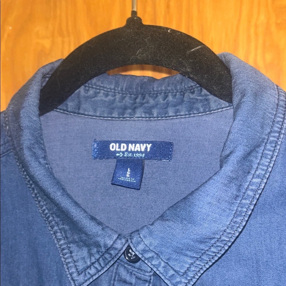 Old Navy Dark Blue chambray Shirt size Large - Picture 2 of 8